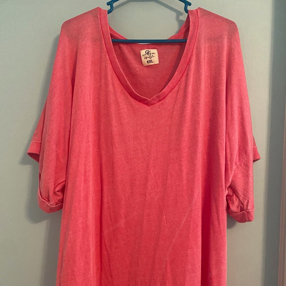 Red v-neck tshirt